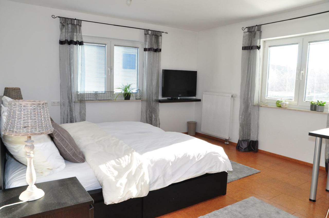 N37 -Modern Eingerichtete Zimmer In Ruhiger Lage Aldingen  Exterior photo